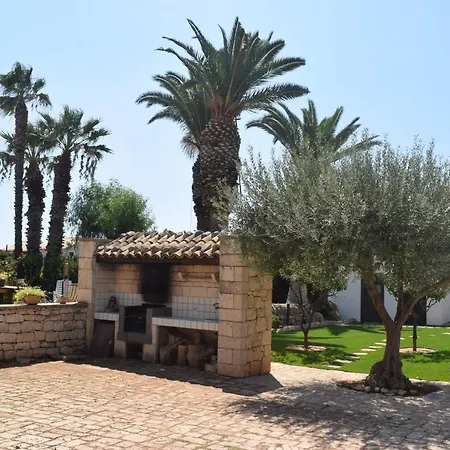Ina * Donnalucata (Sicily)